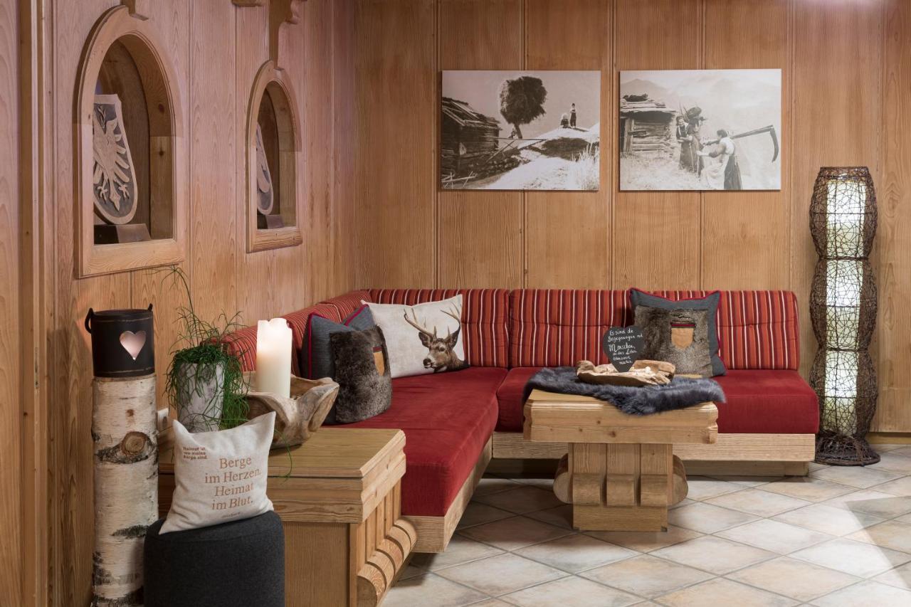 Hotel Sonnblick Sankt Leonhard im Pitztal Exterior foto